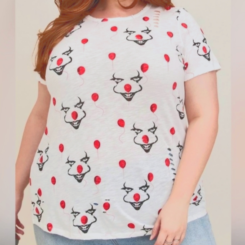 Torrid X Warner Brothers It Heritage Slub Pennywise Balloon slashed T Sh…